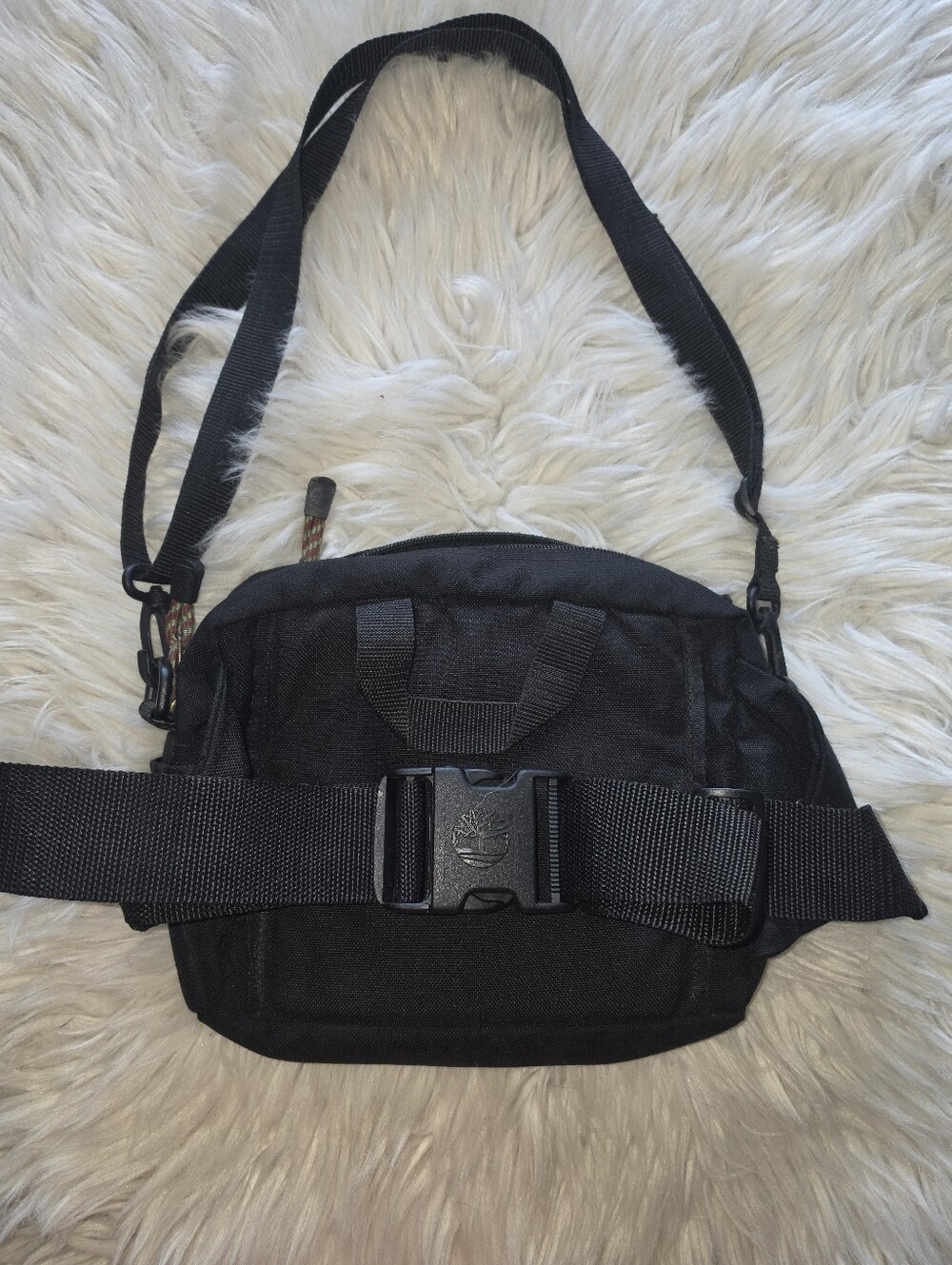 Timberland Black Compact Messenger Crossbody Bag - Picture 3 of 5